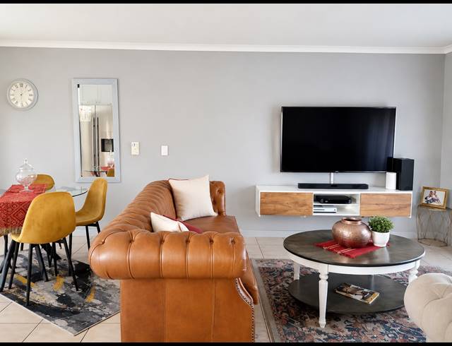 2 BEDROOM APARTMENT FOR SALE IN PARKLANDS